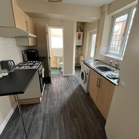 Flat 1, 67 Colwick Road Ng2 4Al Nottingham Exterior photo