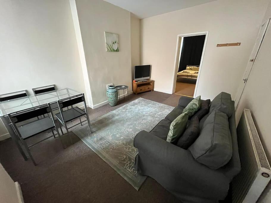 Flat 1, 67 Colwick Road Ng2 4Al Nottingham Exterior photo